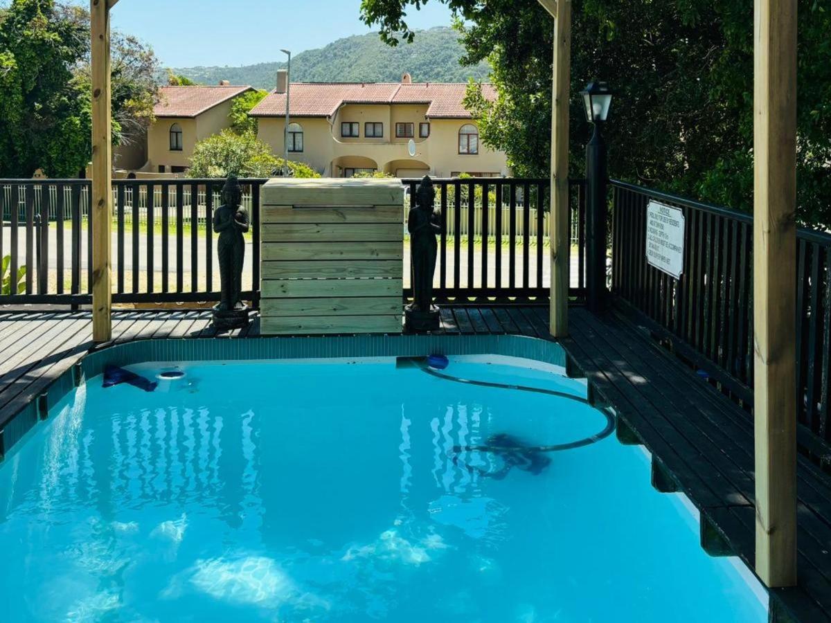 Bliss In The Bay Guesthouse Plettenberg Bay Exteriör bild